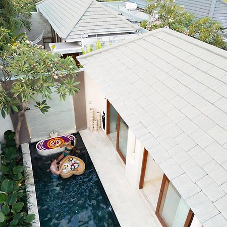 Astera Villa Seminyak By Ini Vie Hospitality Ngoại thất bức ảnh