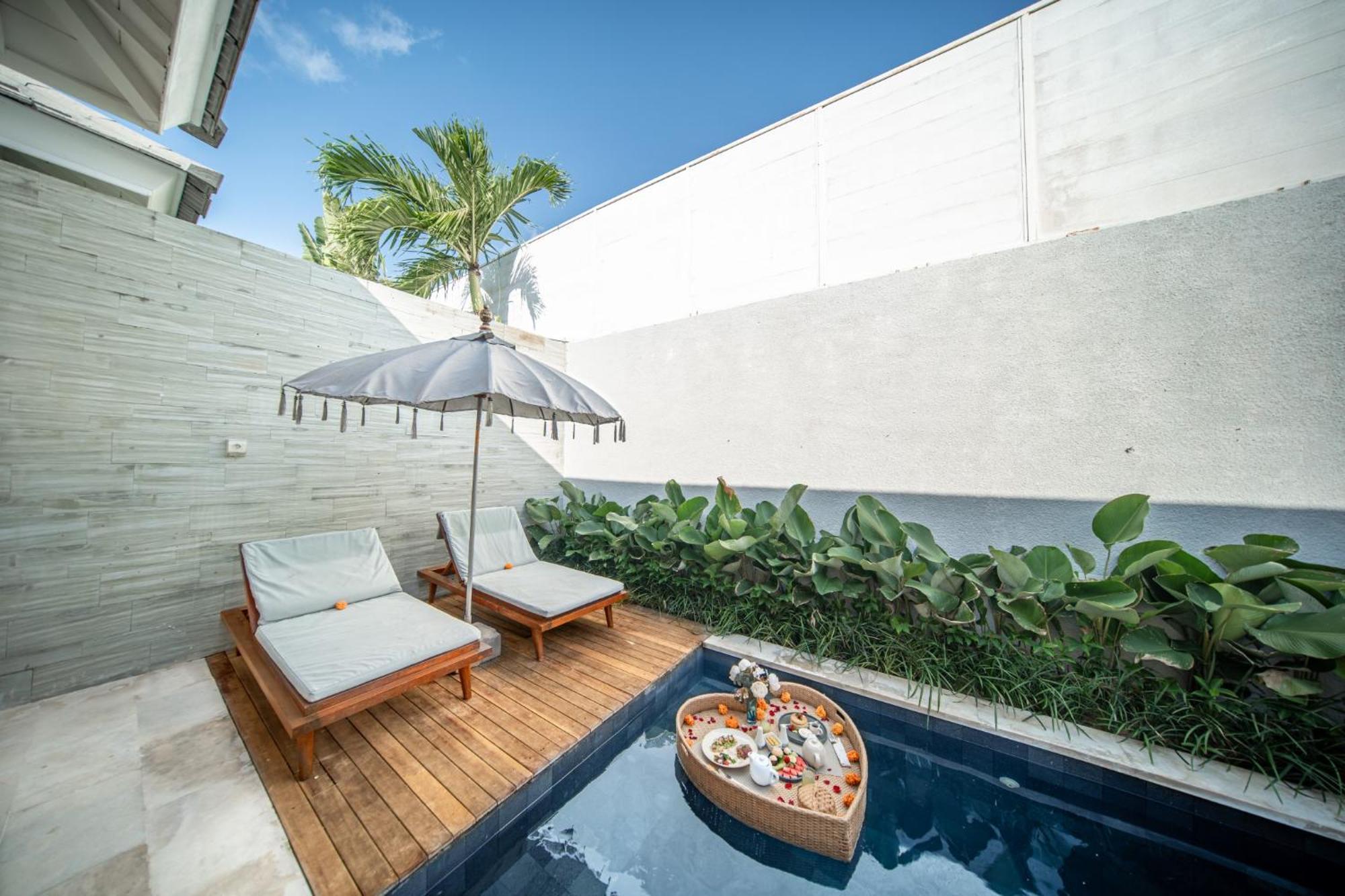 Astera Villa Seminyak By Ini Vie Hospitality Ngoại thất bức ảnh