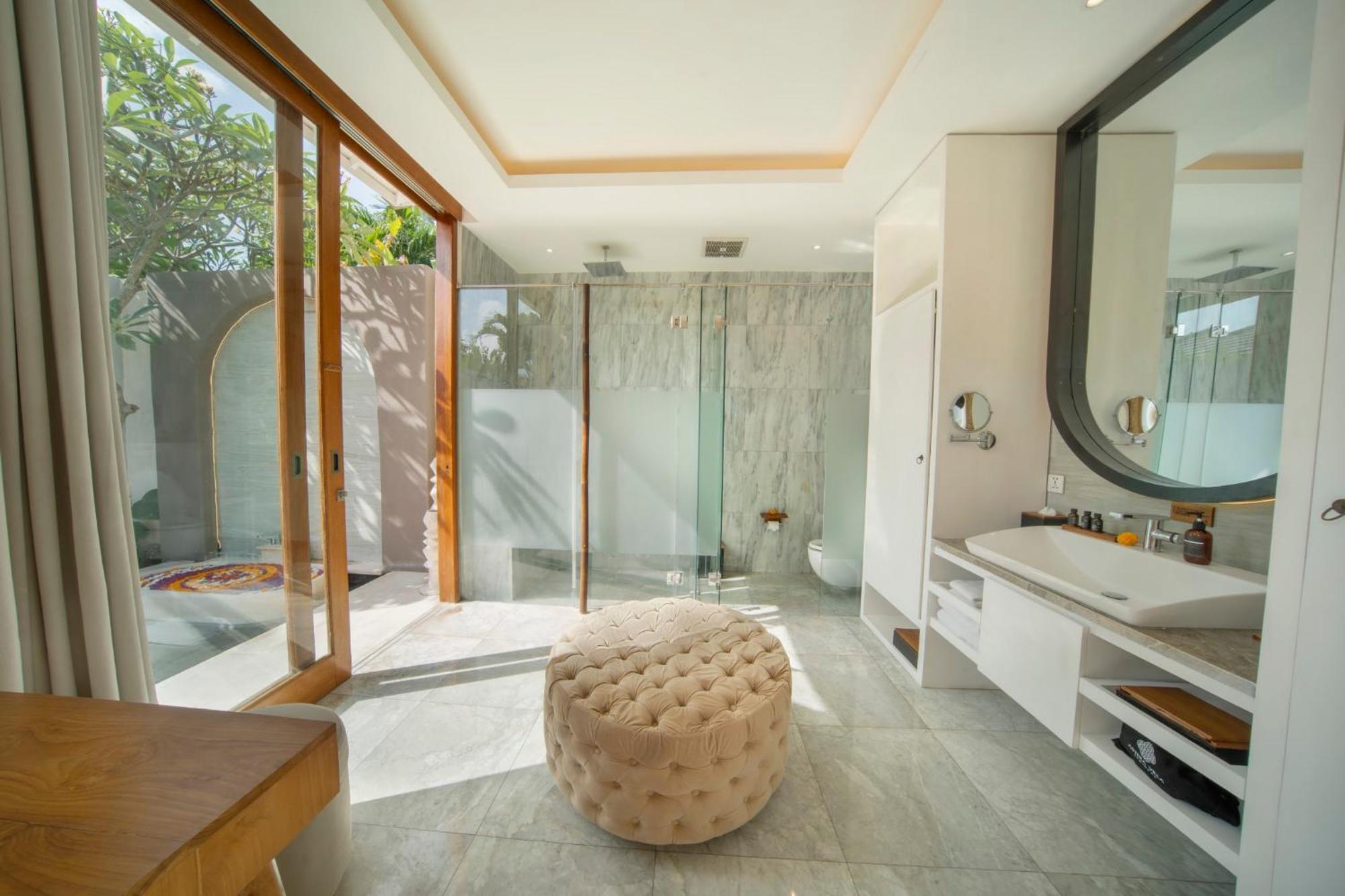 Astera Villa Seminyak By Ini Vie Hospitality Ngoại thất bức ảnh