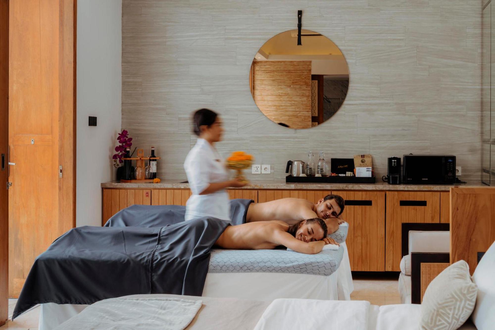 Astera Villa Seminyak By Ini Vie Hospitality Ngoại thất bức ảnh